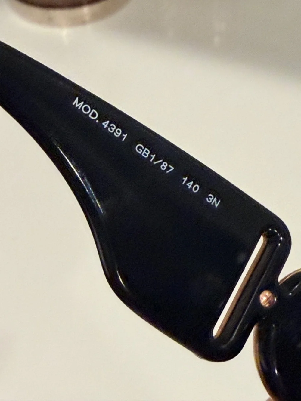 Versace Men's Sunglasses. Almost Brand NEW!